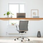 Floating desk installation